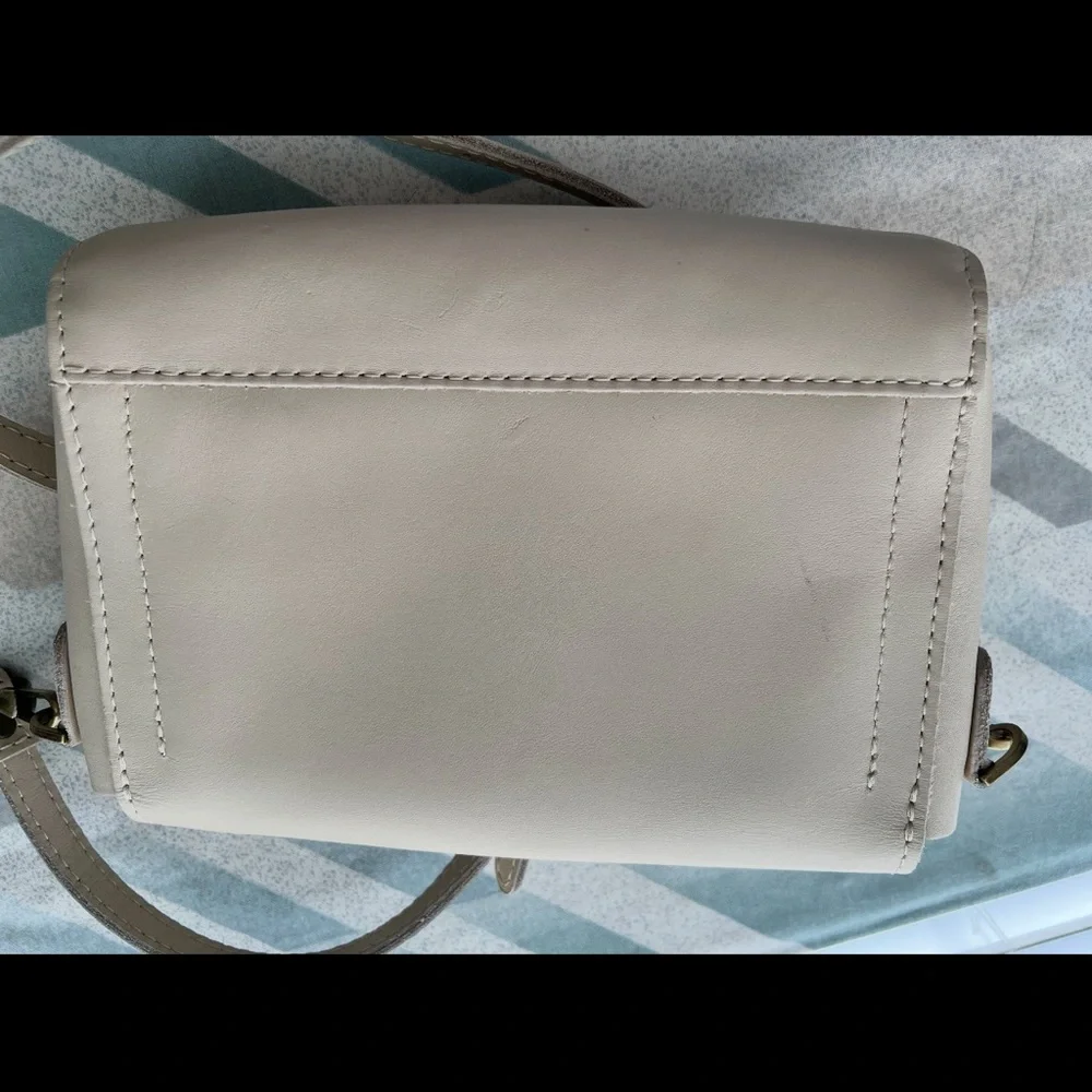 Portland Leather Cream Crossbody Bag with Adjustable Strap